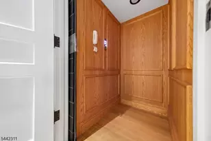 281 Long Hill Dr, Millburn Twp., NJ 07078 - Photo 9