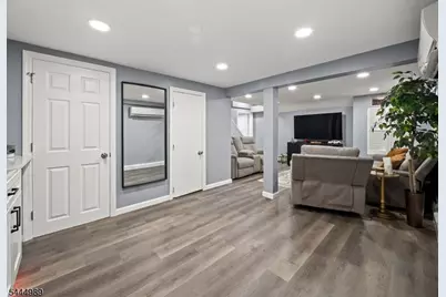 79 Susan Ct, Clifton, NJ 07012 - Photo 21