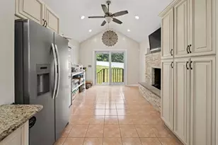 79 Susan Ct, Clifton, NJ 07012 - Photo 9