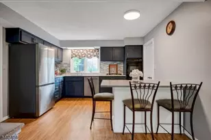 1094 Cambridge Ln, Bridgewater, NJ 08807 - Photo 15