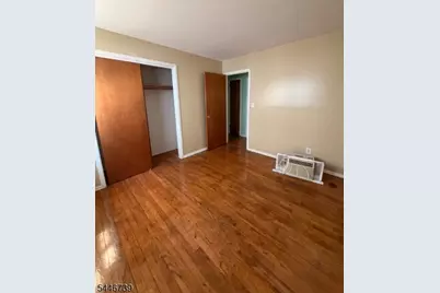 81 Mount Vernon Ave, Irvington, NJ 07111 - Photo 5
