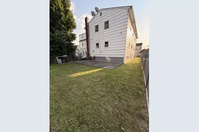 81 Mount Vernon Ave, Irvington, NJ 07111 - Photo 23