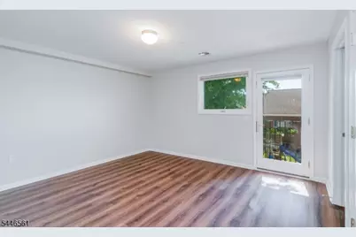 148 Oakwood Ave, Cliffside Park, NJ 07010 - Photo 11