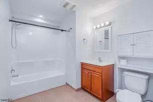 148 Oakwood Ave, Cliffside Park, NJ 07010 - Photo 11