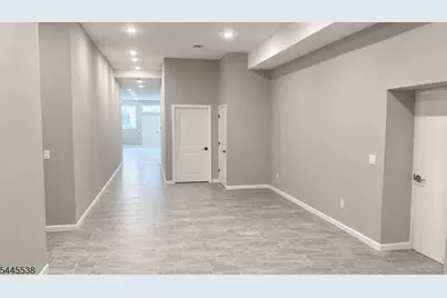 52 Holland St, Newark, NJ 07103 - Photo 13