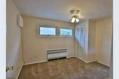 39 Chestnut St, Wallington, NJ 07057 - Photo 9