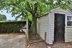 39 Chestnut St, Wallington, NJ 07057 - Photo 7