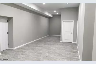 52 Holland St, Newark, NJ 07103 - Photo 13