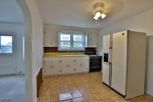 39 Chestnut St, Wallington, NJ 07057 - Photo 19