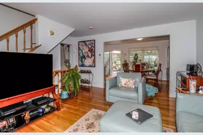 136 Coburn Ln, Franklin Township, NJ 08873 - Photo 9