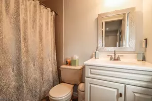 136 Coburn Ln, Franklin Township, NJ 08873 - Photo 23