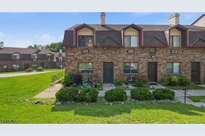 17 Great Gorge Ter, Vernon Twp., NJ 07462 - Photo 3
