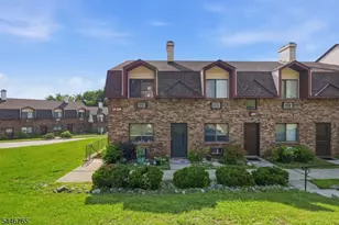 17 Great Gorge Terrace, Vernon Twp., NJ 07462 - Photo 3