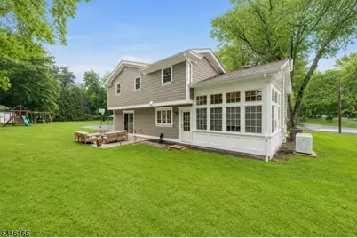 22 Bromley Ct, New Providence, NJ 07974 - Photo 5