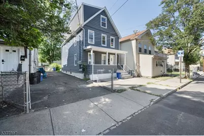 16 New St #2, Montclair, NJ 07042 - Photo 3