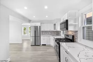 16 New St, Montclair, NJ 07042 - Photo 5