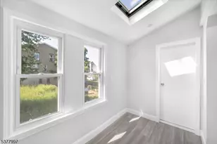 16 New St, Montclair, NJ 07042 - Photo 9
