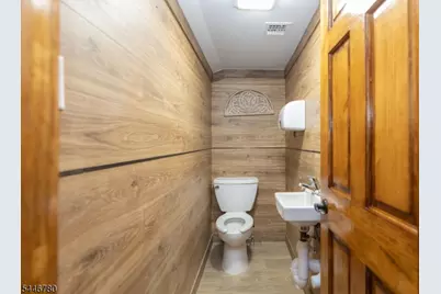 1452 Lower Rd, Elizabeth, NJ 07208 - Photo 15
