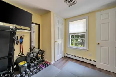 26 Mackenzie Rd, Hampton Boro, NJ 08827 - Photo 17