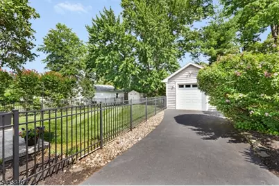 331 Stoughton Ave, Cranford Township, NJ 07016 - Photo 25