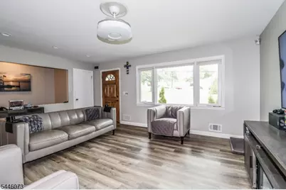 31 Woodview Ave, Woodbridge Township, NJ 08863 - Photo 5