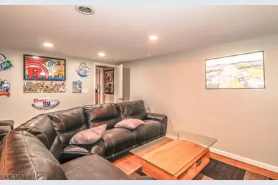 31 Woodview Ave, Woodbridge Township, NJ 08863 - Photo 19