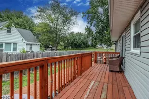 31 Woodview Ave, Woodbridge Township, NJ 08863 - Photo 23
