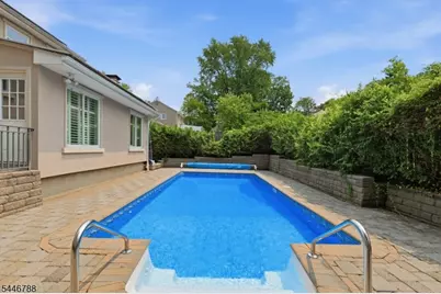 17 Westland Rd, Verona, NJ 07044 - Photo 27