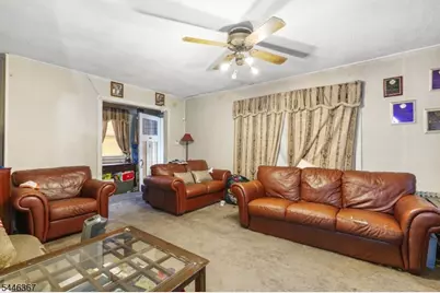 37 Newfield St, East Orange, NJ 07017 - Photo 7
