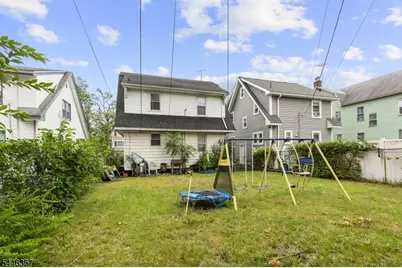 37 Newfield St, East Orange, NJ 07017 - Photo 21