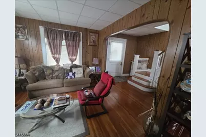 39 Hollywood Ave, Hillside, NJ 07205 - Photo 7