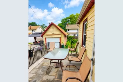 39 Hollywood Ave, Hillside, NJ 07205 - Photo 3