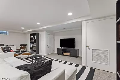 4 Marquette Rd, Montclair, NJ 07043 - Photo 29