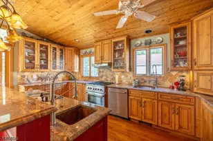2 Algonquin Trail, Jefferson Township, NJ 07885 - Photo 5