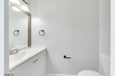 7 Kirby Ln, Franklin Township, NJ 08823 - Photo 13