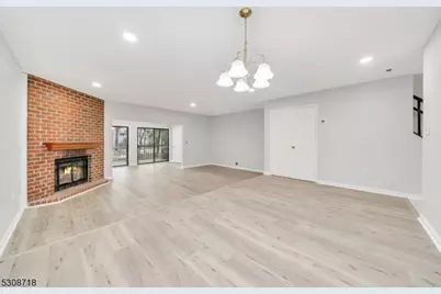 7 Kirby Ln, Franklin Township, NJ 08823 - Photo 15