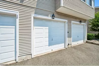 92 Ashley Ct, Bedminster Township, NJ 07921 - Photo 19