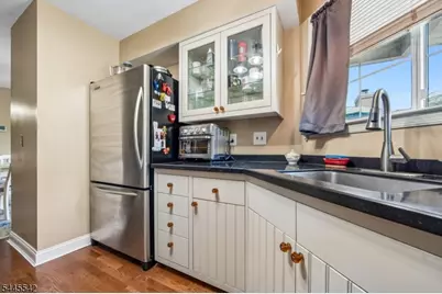 92 Ashley Ct, Bedminster Township, NJ 07921 - Photo 9