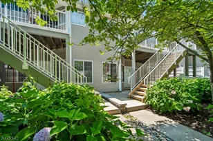 92 Ashley Ct, Bedminster Township, NJ 07921 - Photo 3