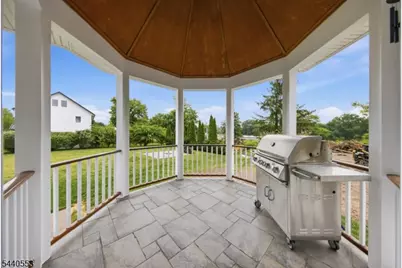 539 So Beverwyck Rd, Parsippany, NJ 07054 - Photo 41