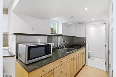 539 So Beverwyck Rd, Parsippany, NJ 07054 - Photo 31