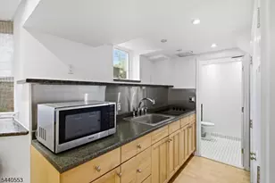 539 S Beverwyck Rd, Parsippany, NJ 07054 - Photo 31