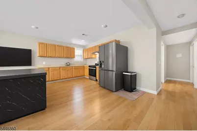 421-423 Magie Ave, Elizabeth, NJ 07208 - Photo 9