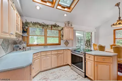 21 Maple Pkwy, Sparta Township, NJ 07871 - Photo 19