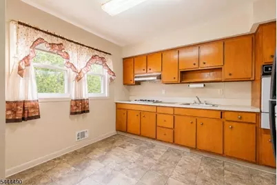 1224 Union St, Linden, NJ 07036 - Photo 7