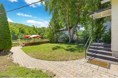 47 Lakeview Ter, Oakland, NJ 07436 - Photo 17