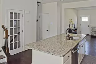 11 Shadetree Ln, Mount Arlington, NJ 07856 - Photo 7