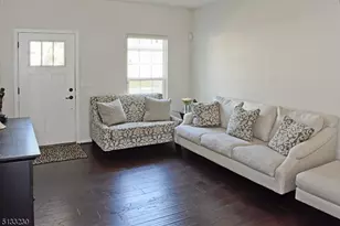 11 Shadetree Ln, Mount Arlington, NJ 07856 - Photo 3