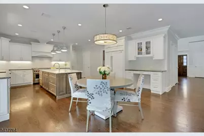16 Exeter Rd, Millburn, NJ 07078 - Photo 13