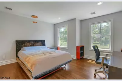 16 Exeter Rd, Millburn, NJ 07078 - Photo 35